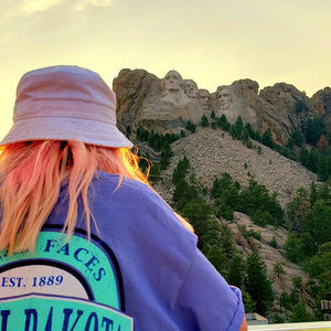 Meet your Posher, Ella